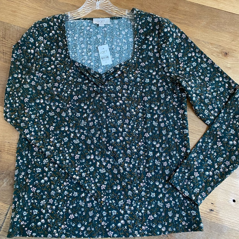 NWT LOFT Forest Green Ditsy Floral Top